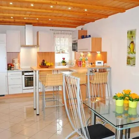 Ploetner Apartment Bad Klosterlausnitz